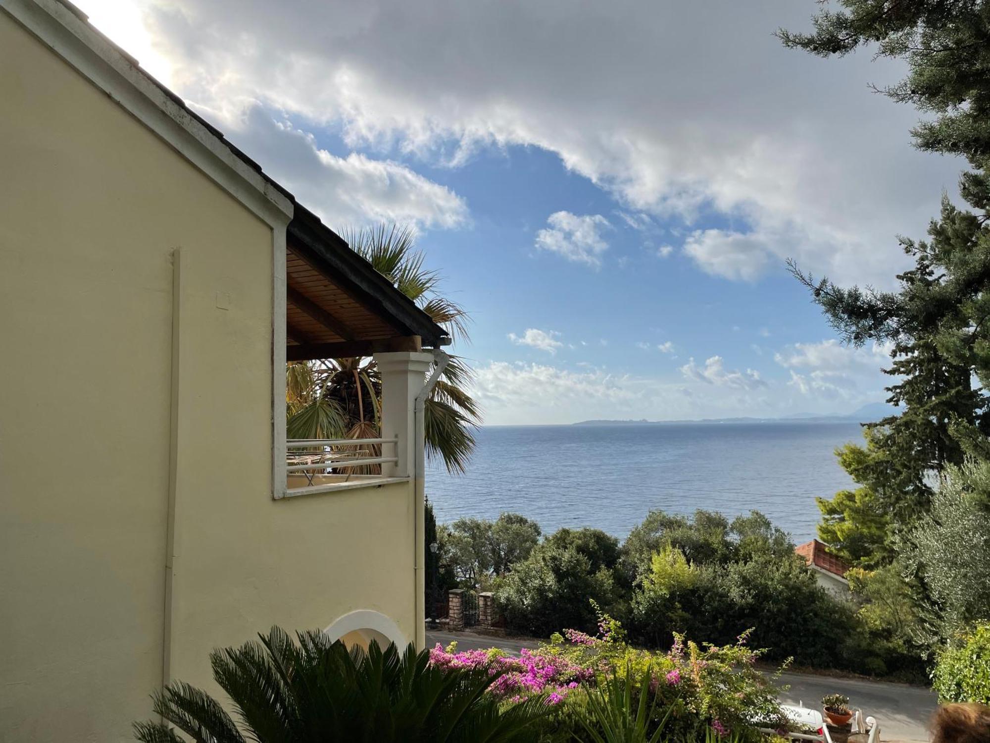 בארבאטי Hotel Odeon B&B מראה חיצוני תמונה