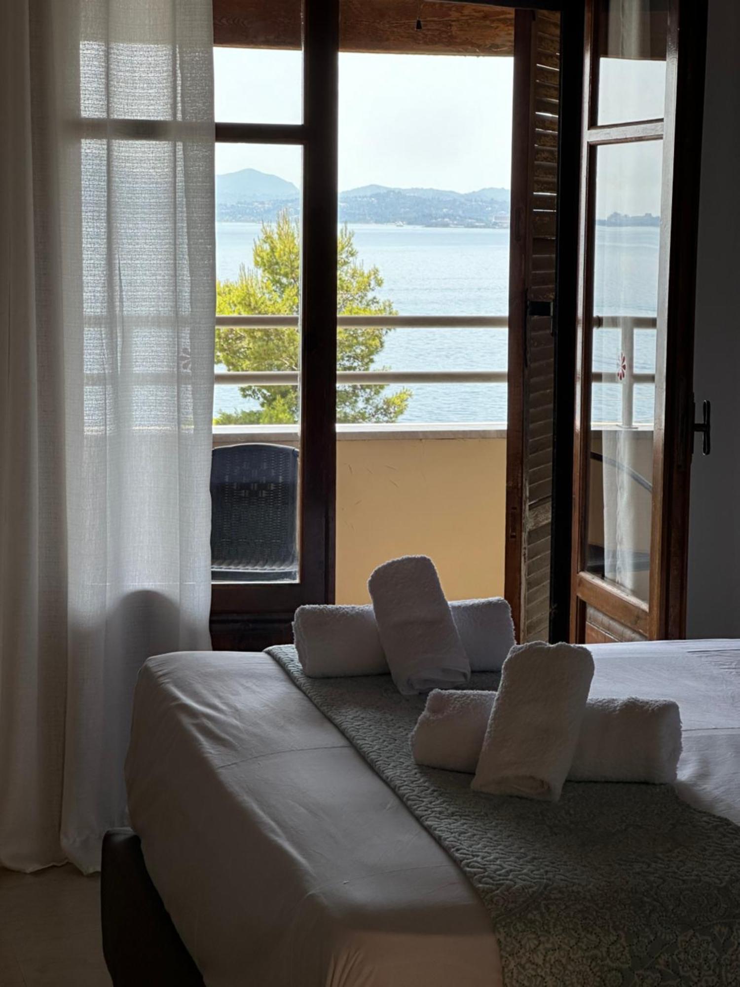 בארבאטי Hotel Odeon B&B מראה חיצוני תמונה
